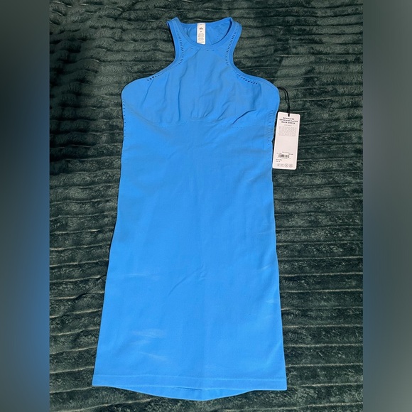 ALO Seamless Open Air Racerback Dress ✨ - Picture 4 of 8